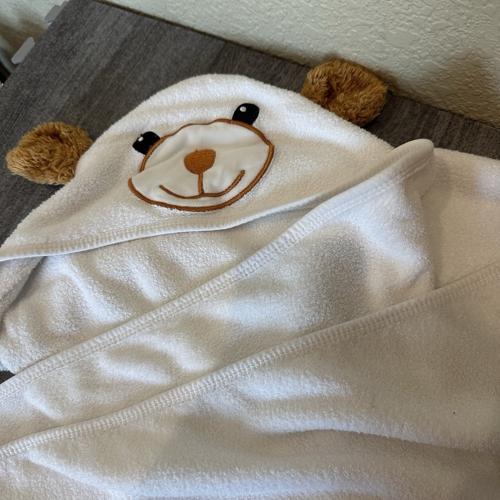 Bear Baby 100% Bamboo Hoody Bath Towel White